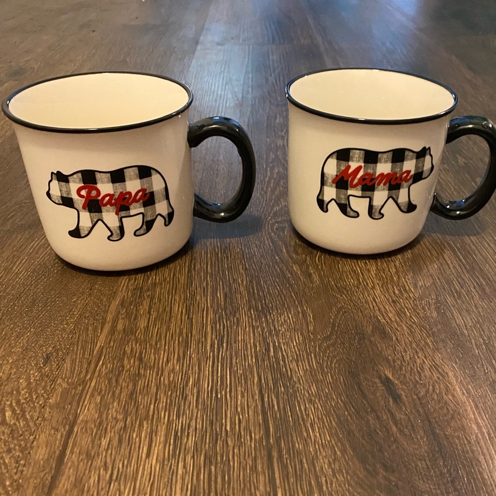 Bass Pro Shops Papa & Mama bear mugs